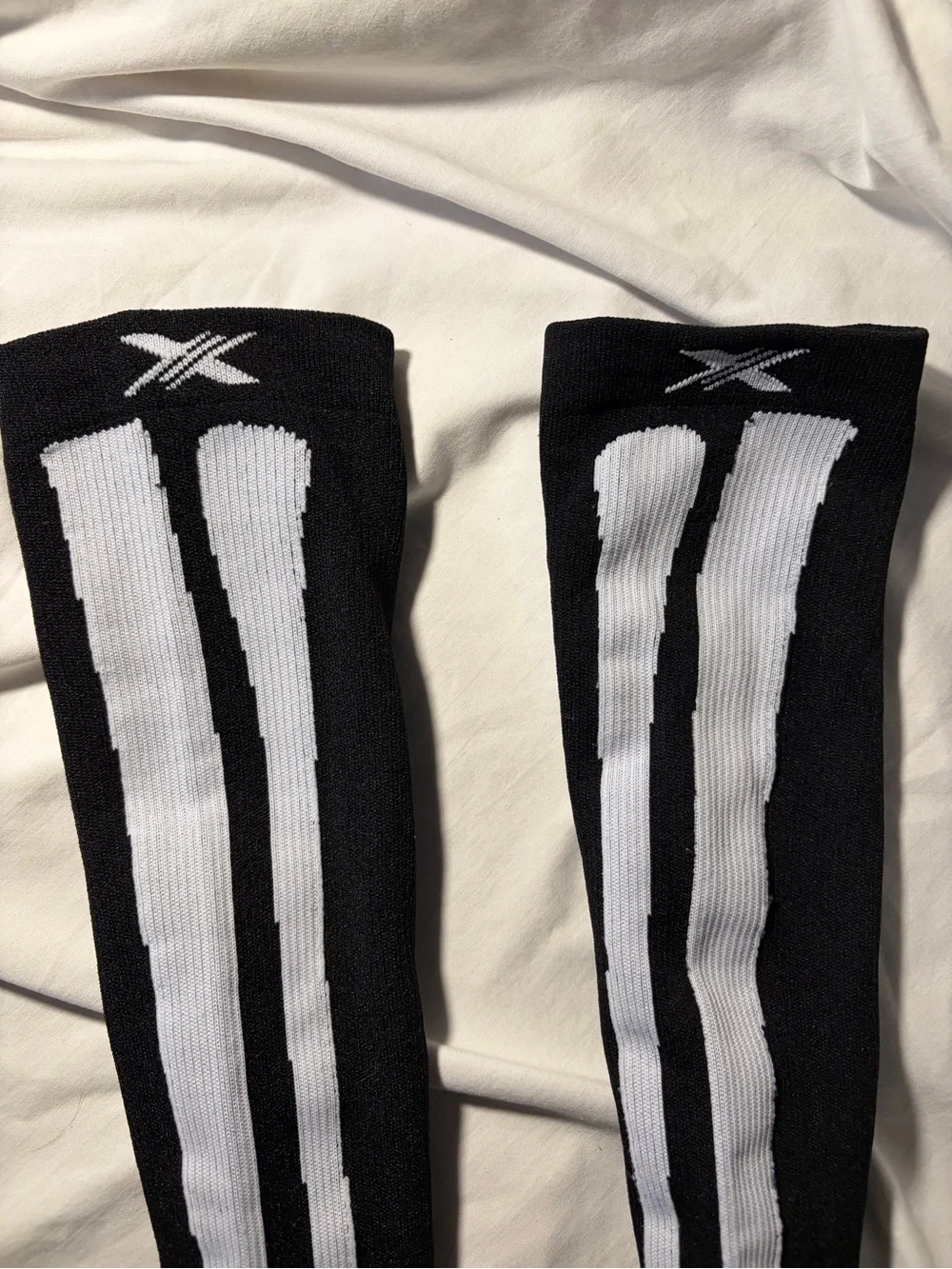 Unisex Black & White Skeleton Print compression socks